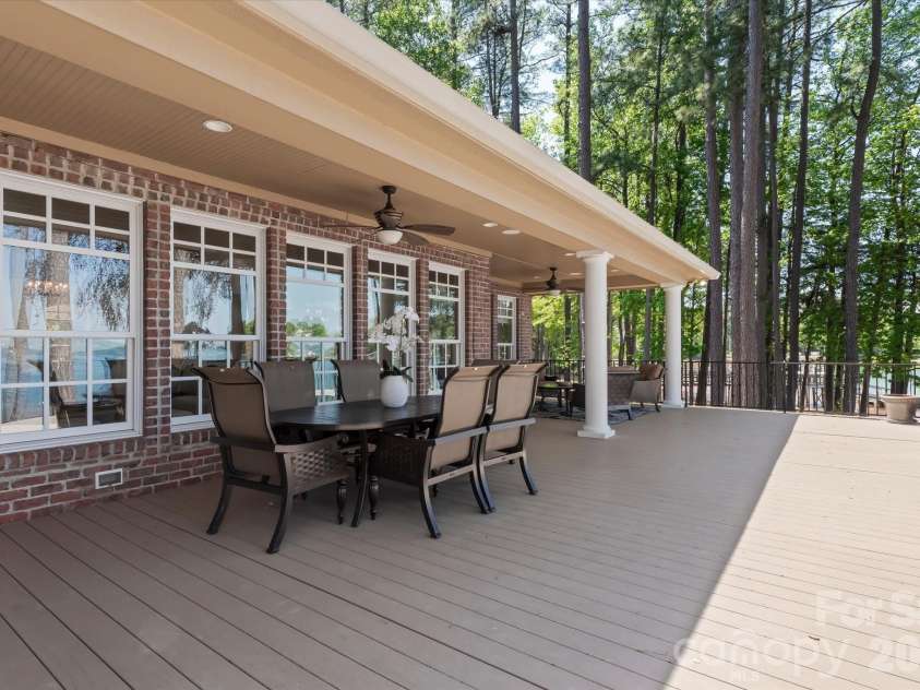 17821 Carlow Road, Cornelius, NC 28031.  MLS# CAR4364716, YatesRealty ID 12527. 