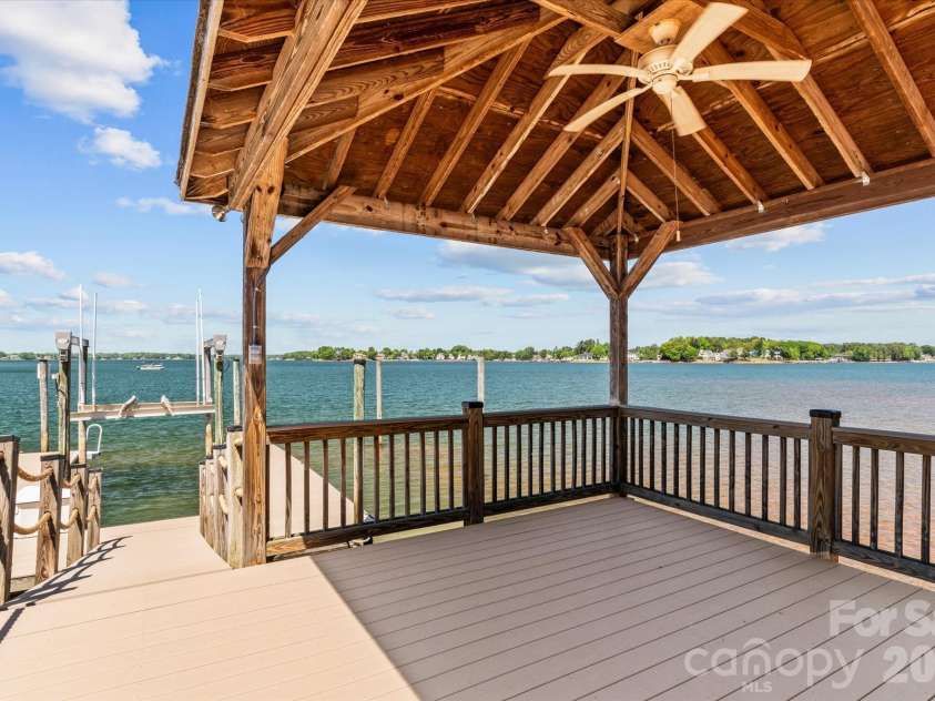 17821 Carlow Road, Cornelius, NC 28031.  MLS# CAR4364716, YatesRealty ID 12527. 