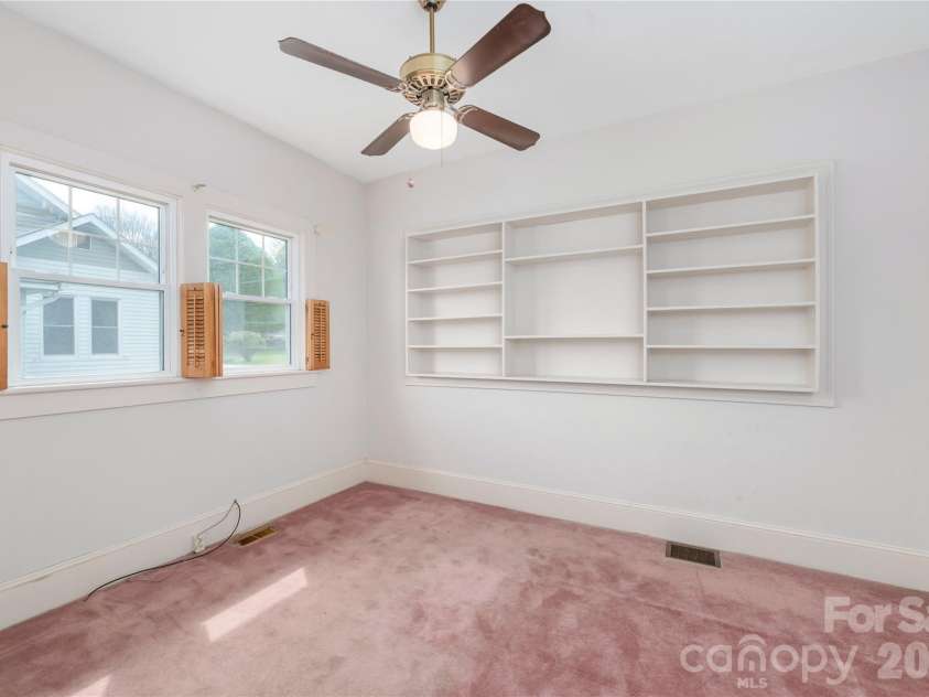 66 Hazel Street, Waynesville, NC 28786.  MLS# CAR4366235, YatesRealty ID 12528. 