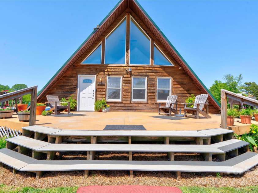 1307 Tiffany Lane, Shelby, NC 28152.  MLS# CAR4252661, YatesRealty ID 12529. 