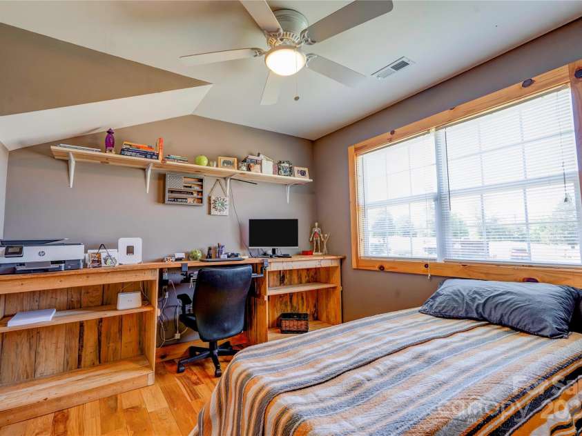 1307 Tiffany Lane, Shelby, NC 28152.  MLS# CAR4252661, YatesRealty ID 12529. 