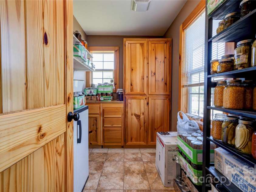 1307 Tiffany Lane, Shelby, NC 28152.  MLS# CAR4252661, YatesRealty ID 12529. 