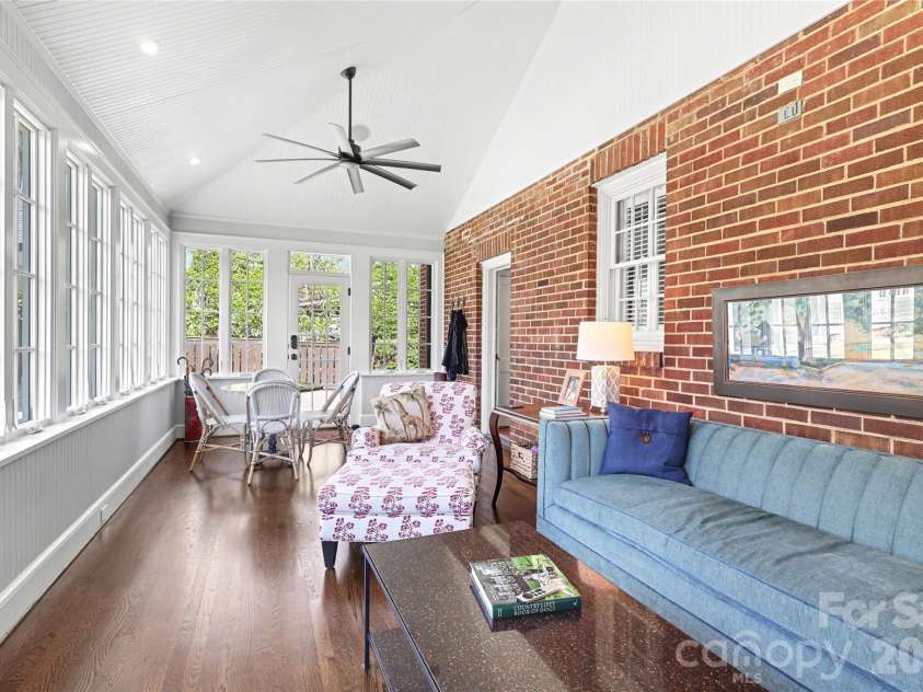 1830 Asheville Place, Charlotte, NC 28203.  MLS# CAR4368879, YatesRealty ID 12530. 