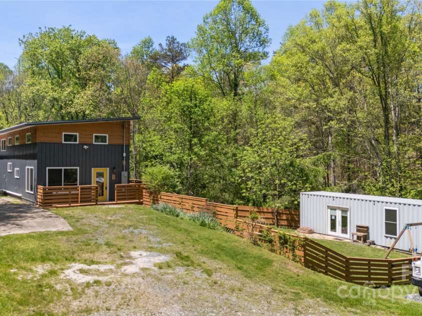 89 Flynn Branch Road, Asheville, NC 28804.  MLS# CAR4198196, YatesRealty ID 12530. Plenty of parking for guests