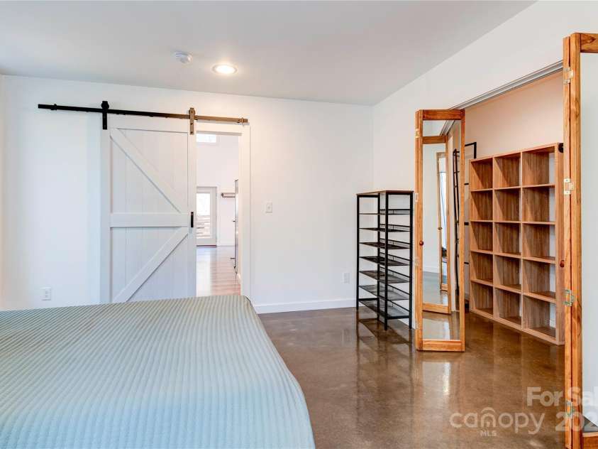 89 Flynn Branch Road, Asheville, NC 28804.  MLS# CAR4198196, YatesRealty ID 12530. So much storage