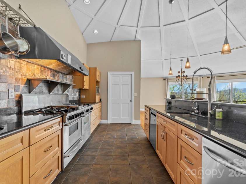 1280 Cathey Cove Road, Waynesville, NC 28786.  MLS# CAR4249357, YatesRealty ID 12531. 