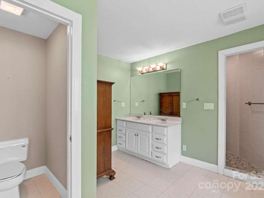 1280 Cathey Cove Road, Waynesville, NC 28786.  MLS# CAR4249357, YatesRealty ID 12531. 