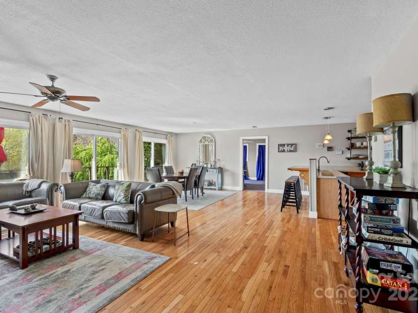 1280 Cathey Cove Road, Waynesville, NC 28786.  MLS# CAR4249357, YatesRealty ID 12531. 
