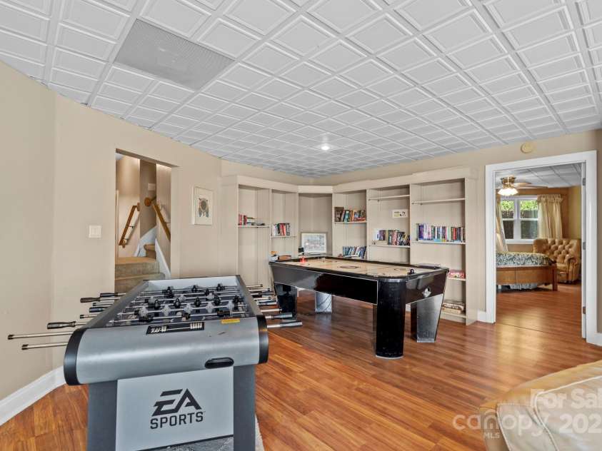 1280 Cathey Cove Road, Waynesville, NC 28786.  MLS# CAR4249357, YatesRealty ID 12531. 