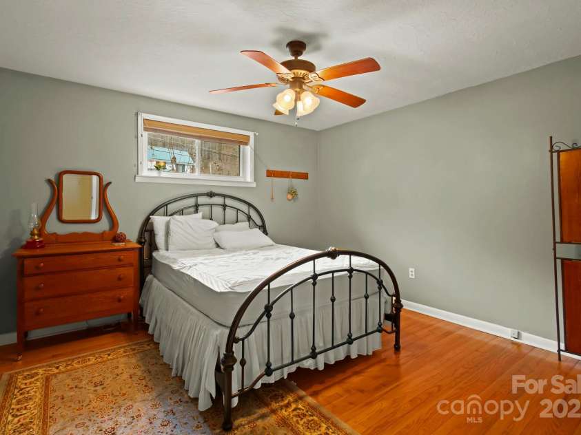 1697 Balm Highway, Banner Elk, NC 28604.  MLS# CAR4232252, YatesRealty ID 12535. 