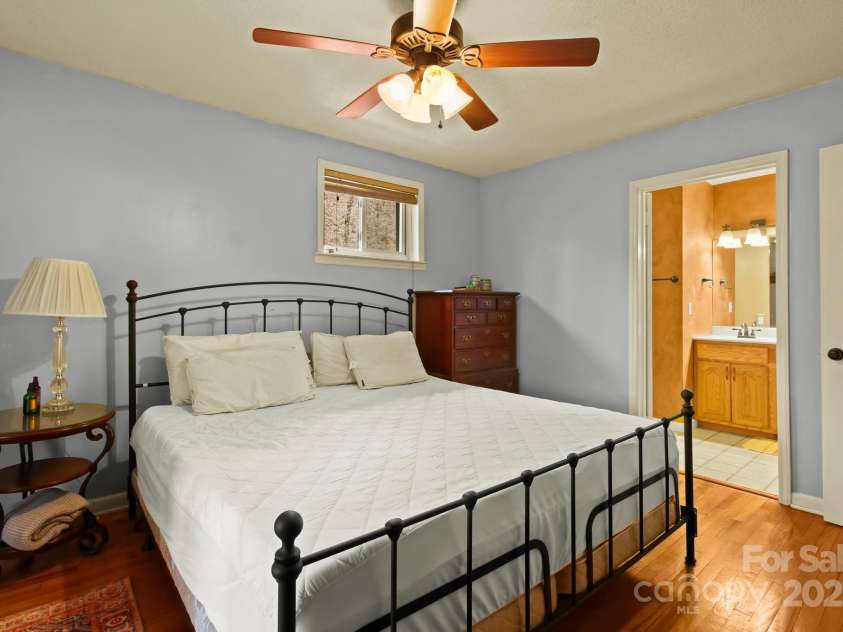 1697 Balm Highway, Banner Elk, NC 28604.  MLS# CAR4232252, YatesRealty ID 12535. 