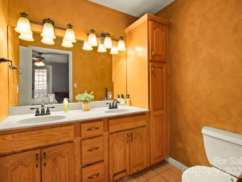 1697 Balm Highway, Banner Elk, NC 28604.  MLS# CAR4232252, YatesRealty ID 12535. 