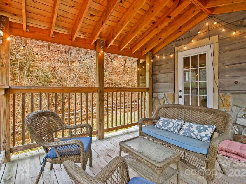 1697 Balm Highway, Banner Elk, NC 28604.  MLS# CAR4232252, YatesRealty ID 12535. 