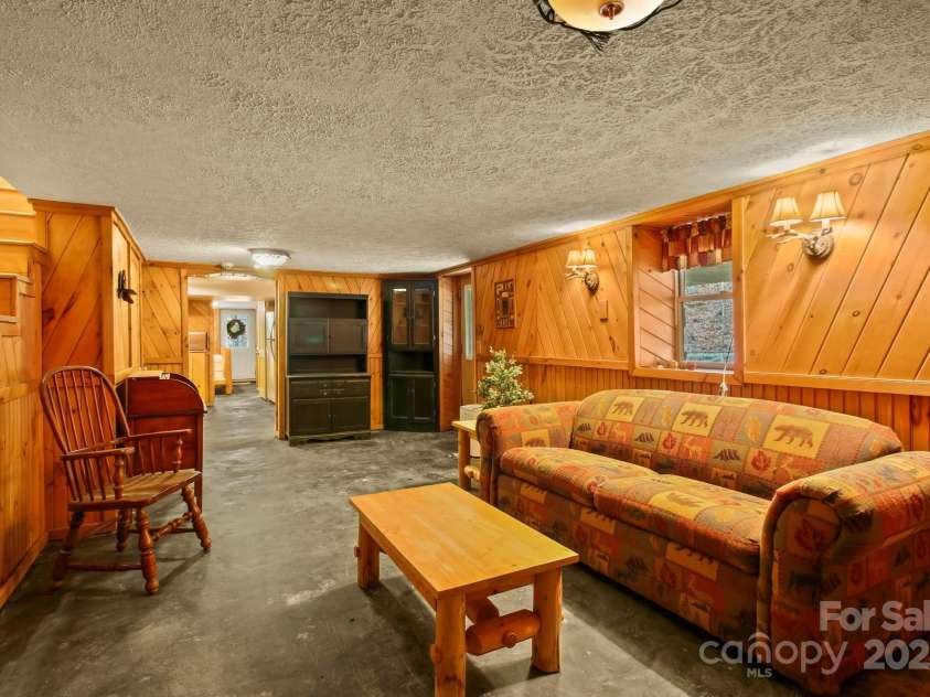 1697 Balm Highway, Banner Elk, NC 28604.  MLS# CAR4232252, YatesRealty ID 12535. 