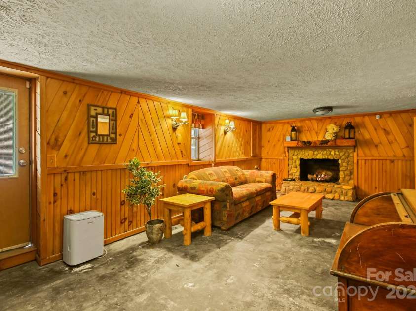 1697 Balm Highway, Banner Elk, NC 28604.  MLS# CAR4232252, YatesRealty ID 12535. 