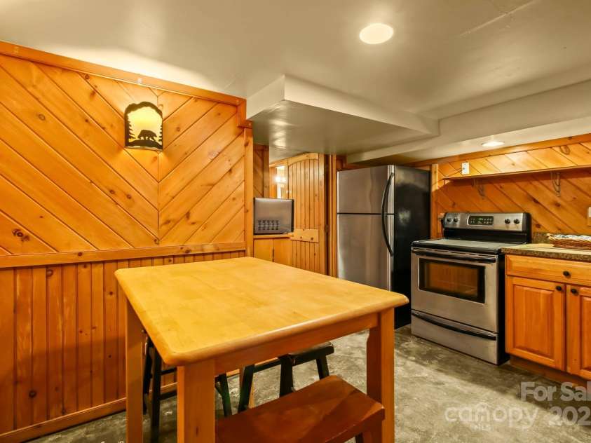 1697 Balm Highway, Banner Elk, NC 28604.  MLS# CAR4232252, YatesRealty ID 12535. 