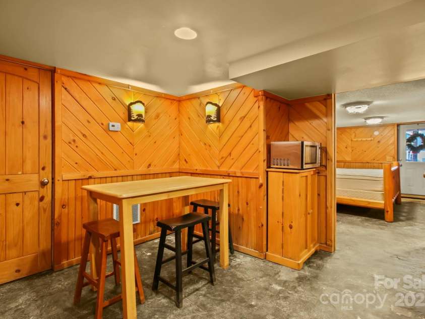 1697 Balm Highway, Banner Elk, NC 28604.  MLS# CAR4232252, YatesRealty ID 12535. 