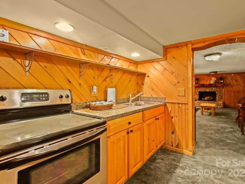 1697 Balm Highway, Banner Elk, NC 28604.  MLS# CAR4232252, YatesRealty ID 12535. 