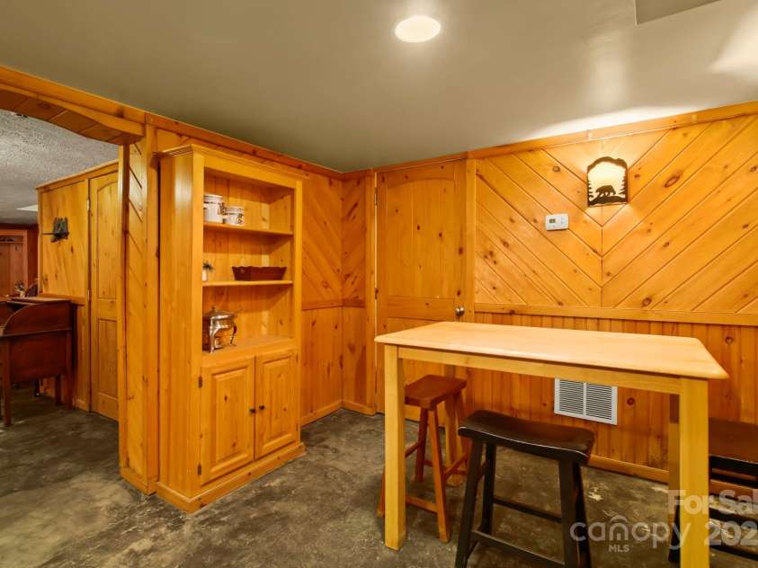 1697 Balm Highway, Banner Elk, NC 28604.  MLS# CAR4232252, YatesRealty ID 12535. 