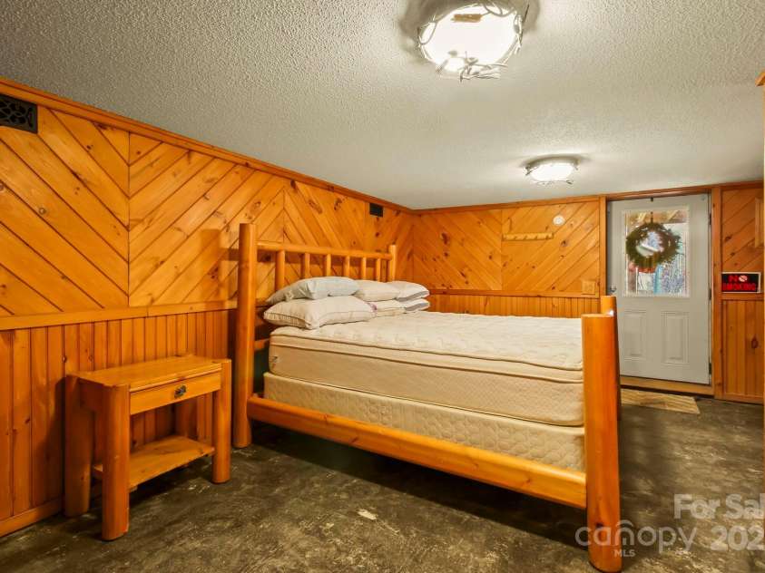 1697 Balm Highway, Banner Elk, NC 28604.  MLS# CAR4232252, YatesRealty ID 12535. 