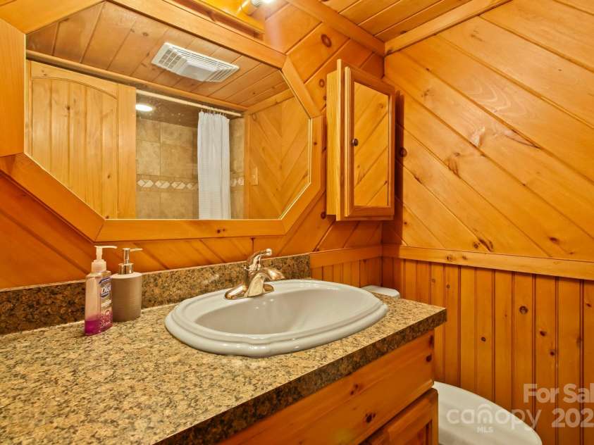 1697 Balm Highway, Banner Elk, NC 28604.  MLS# CAR4232252, YatesRealty ID 12535. 