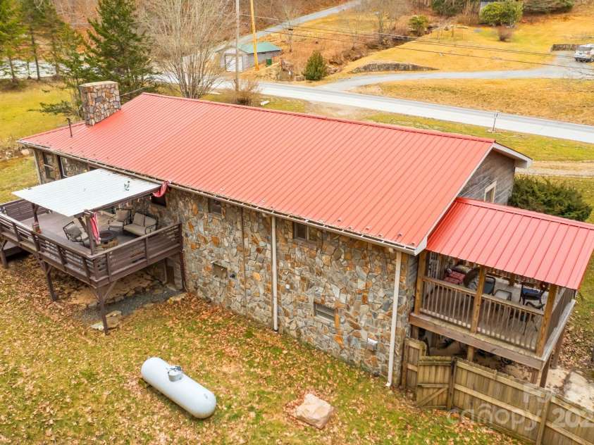 1697 Balm Highway, Banner Elk, NC 28604.  MLS# CAR4232252, YatesRealty ID 12535. 