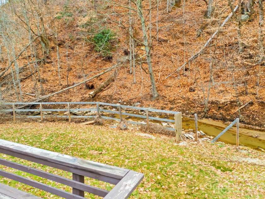 1697 Balm Highway, Banner Elk, NC 28604.  MLS# CAR4232252, YatesRealty ID 12535. 