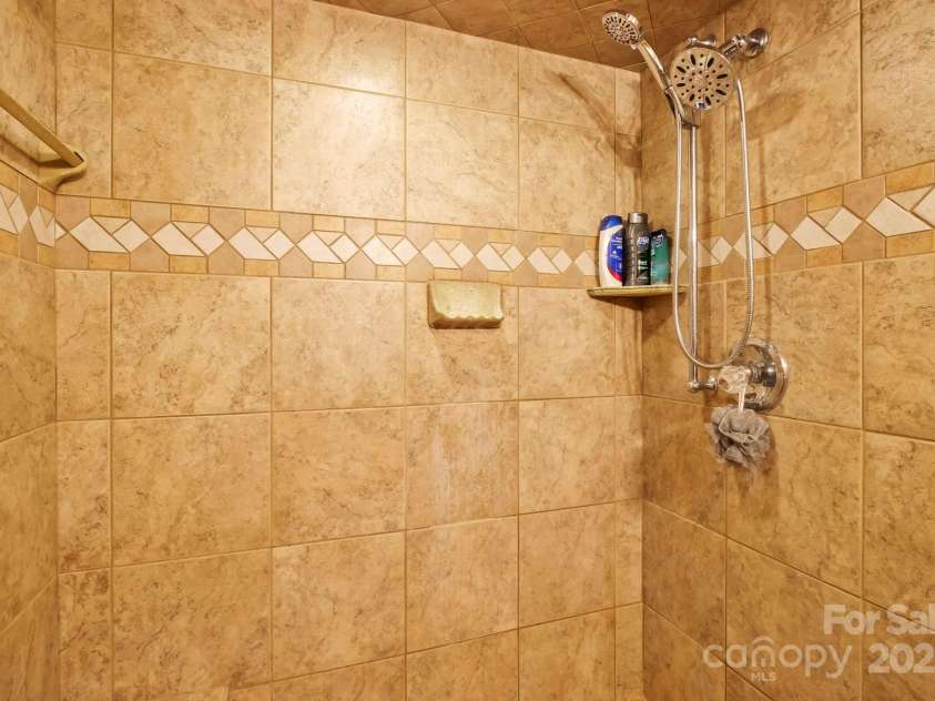 1697 Balm Highway, Banner Elk, NC 28604.  MLS# CAR4232252, YatesRealty ID 12535. 