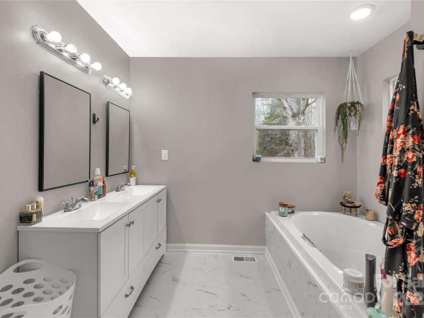 4187 Bessie Hudson Road, Lancaster, SC 29720.  MLS# CAR4231034, YatesRealty ID 12537. 