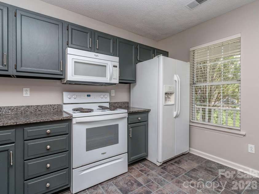 8211 Golf Ridge Drive, Charlotte, NC 28277.  MLS# CAR4365796, YatesRealty ID 12538. 