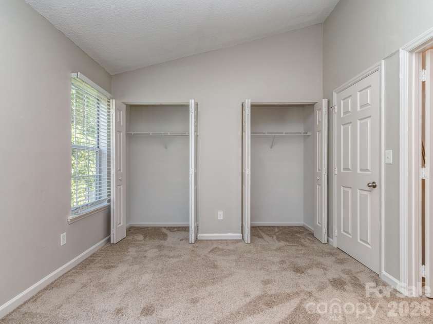 8211 Golf Ridge Drive, Charlotte, NC 28277.  MLS# CAR4365796, YatesRealty ID 12538. 