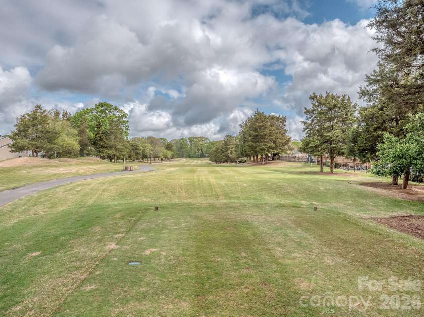 8211 Golf Ridge Drive, Charlotte, NC 28277.  MLS# CAR4365796, YatesRealty ID 12538. 