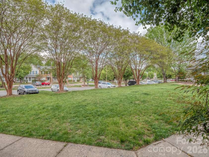 8211 Golf Ridge Drive, Charlotte, NC 28277.  MLS# CAR4365796, YatesRealty ID 12538. 