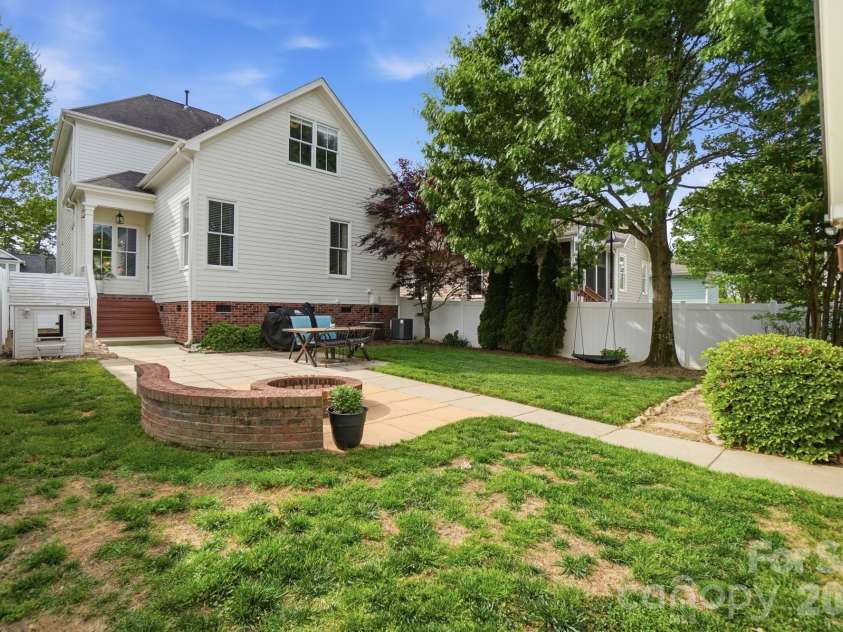 4333 Birkshire Heights, Fort Mill, SC 29708.  MLS# CAR4367849, YatesRealty ID 12539. 