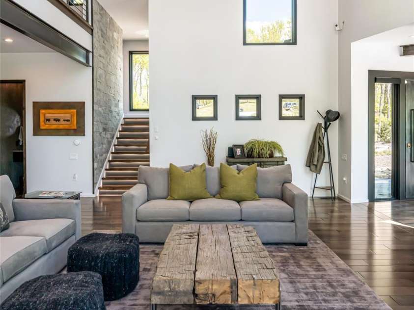 94 Laurel Ledge Way, Fletcher, NC 28732.  MLS# CAR4251091, YatesRealty ID 12539. 