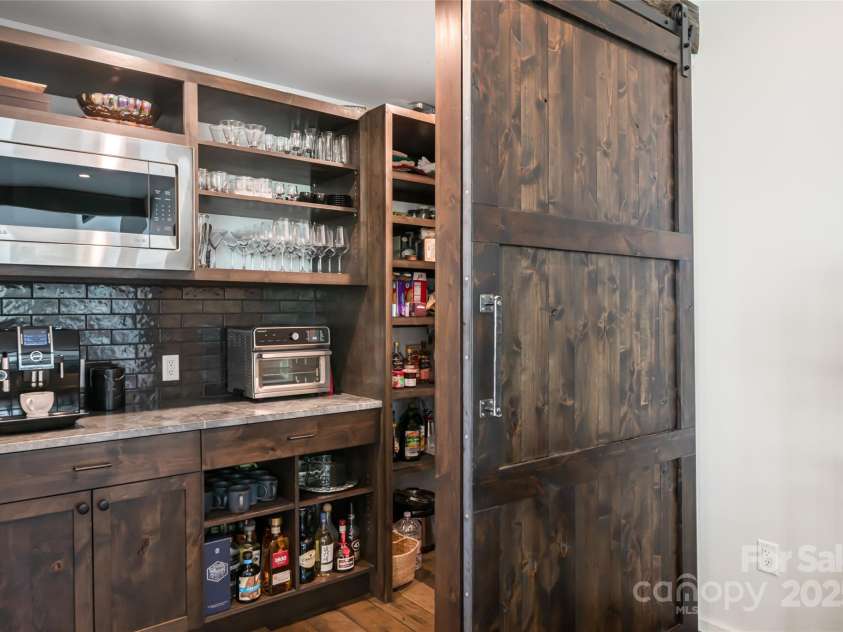 94 Laurel Ledge Way, Fletcher, NC 28732.  MLS# CAR4251091, YatesRealty ID 12539. 