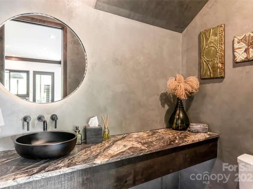 94 Laurel Ledge Way, Fletcher, NC 28732.  MLS# CAR4251091, YatesRealty ID 12539. 