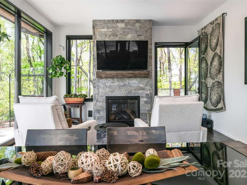 94 Laurel Ledge Way, Fletcher, NC 28732.  MLS# CAR4251091, YatesRealty ID 12539. 