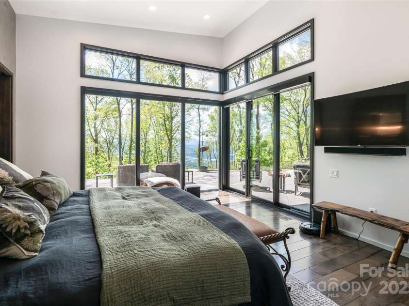 94 Laurel Ledge Way, Fletcher, NC 28732.  MLS# CAR4251091, YatesRealty ID 12539. 