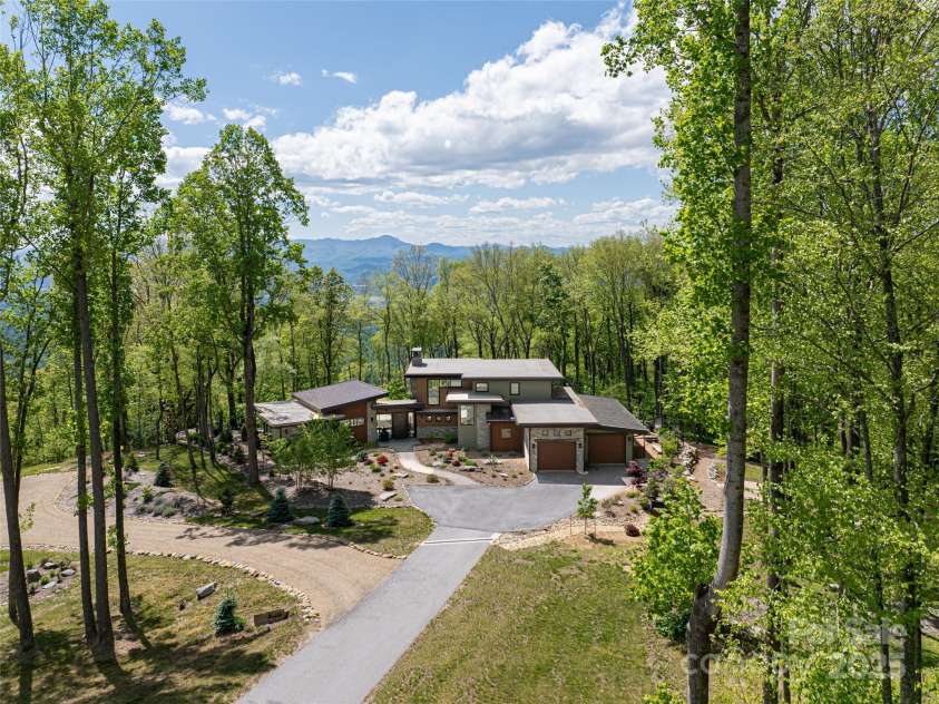 94 Laurel Ledge Way, Fletcher, NC 28732.  MLS# CAR4251091, YatesRealty ID 12539. 