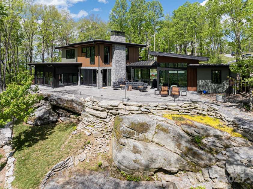 94 Laurel Ledge Way, Fletcher, NC 28732.  MLS# CAR4251091, YatesRealty ID 12539. 