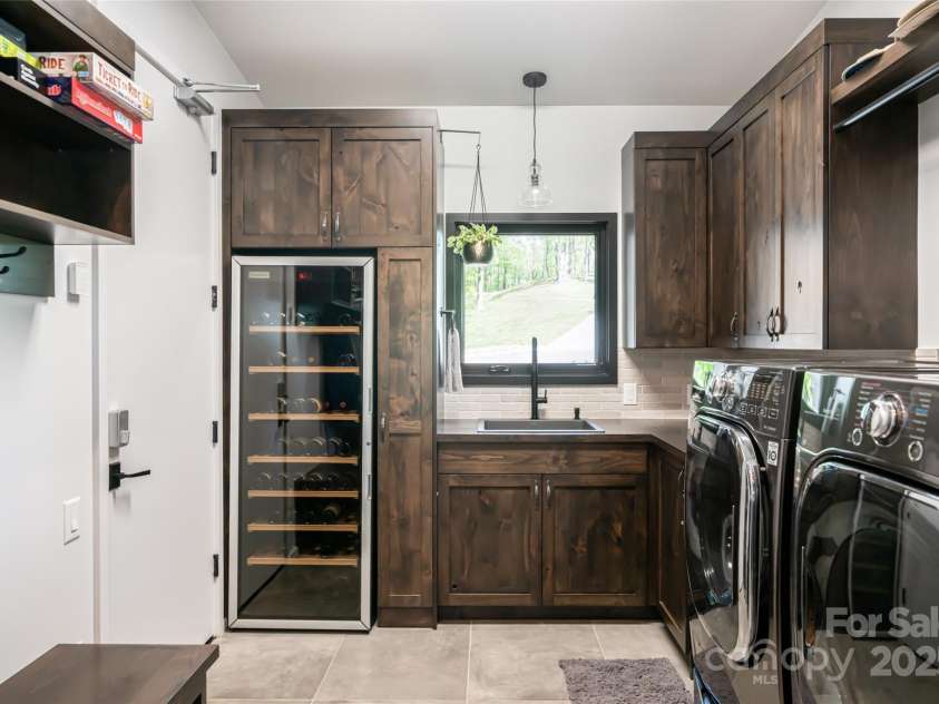94 Laurel Ledge Way, Fletcher, NC 28732.  MLS# CAR4276300, YatesRealty ID 12539. 