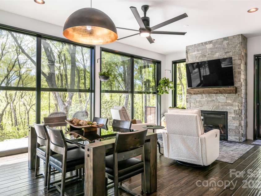 94 Laurel Ledge Way, Fletcher, NC 28732.  MLS# CAR4276300, YatesRealty ID 12539. 