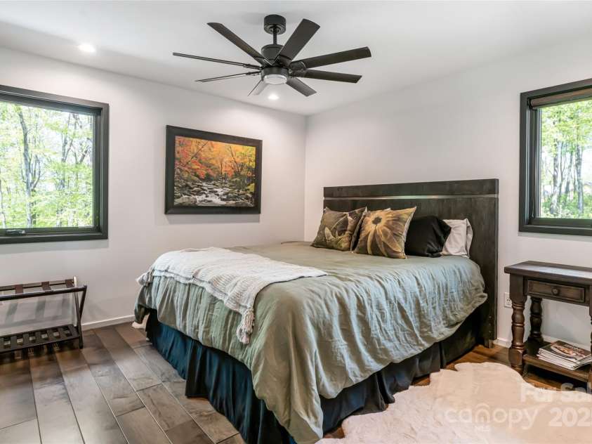 94 Laurel Ledge Way, Fletcher, NC 28732.  MLS# CAR4276300, YatesRealty ID 12539. 