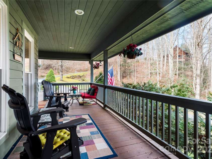137 Echo Ridge, Maggie Valley, NC 28751.  MLS# CAR4327523, YatesRealty ID 1254. 