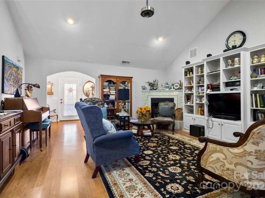 137 Echo Ridge, Maggie Valley, NC 28751.  MLS# CAR4327523, YatesRealty ID 1254. 