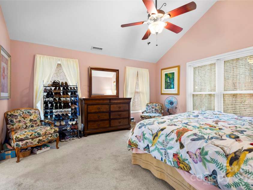 137 Echo Ridge, Maggie Valley, NC 28751.  MLS# CAR4327523, YatesRealty ID 1254. 