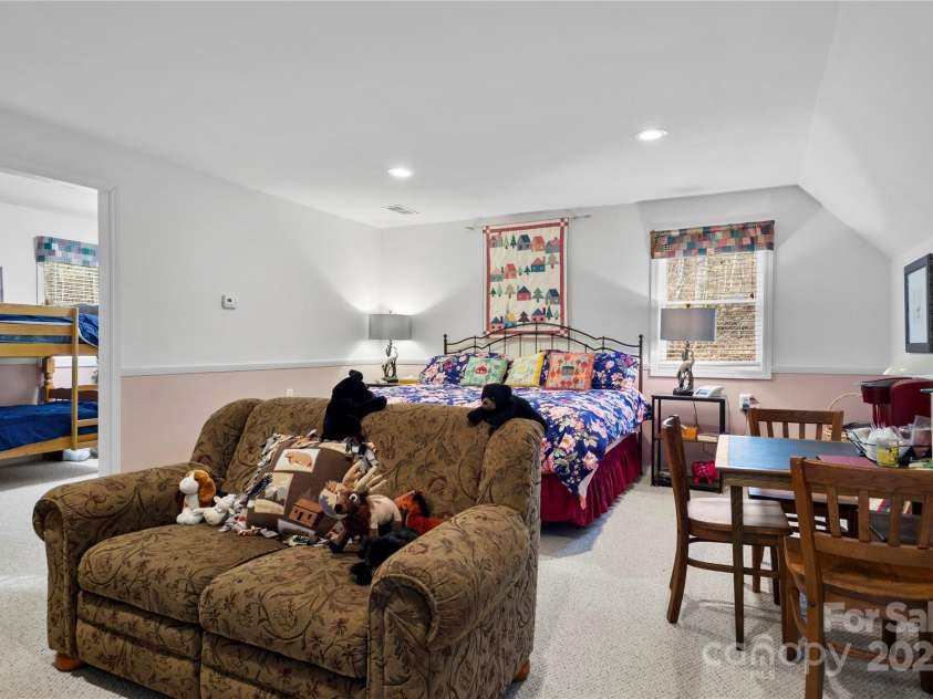 137 Echo Ridge, Maggie Valley, NC 28751.  MLS# CAR4327523, YatesRealty ID 1254. 