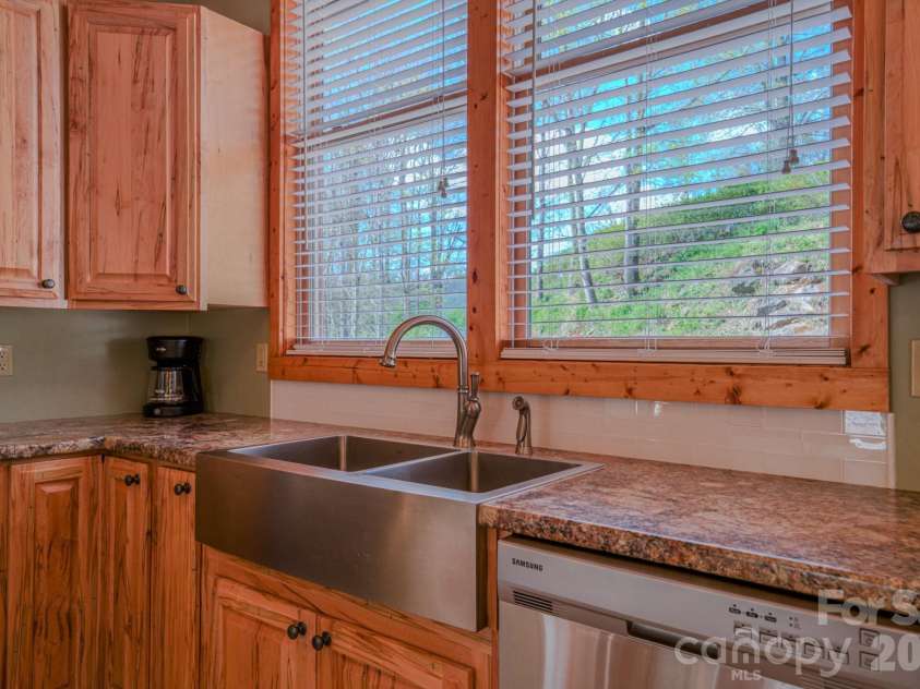 426 Cook Town Road, Bakersville, NC 28705.  MLS# CAR4371118, YatesRealty ID 12540. 