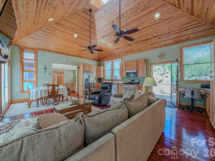 426 Cook Town Road, Bakersville, NC 28705.  MLS# CAR4371118, YatesRealty ID 12540. 